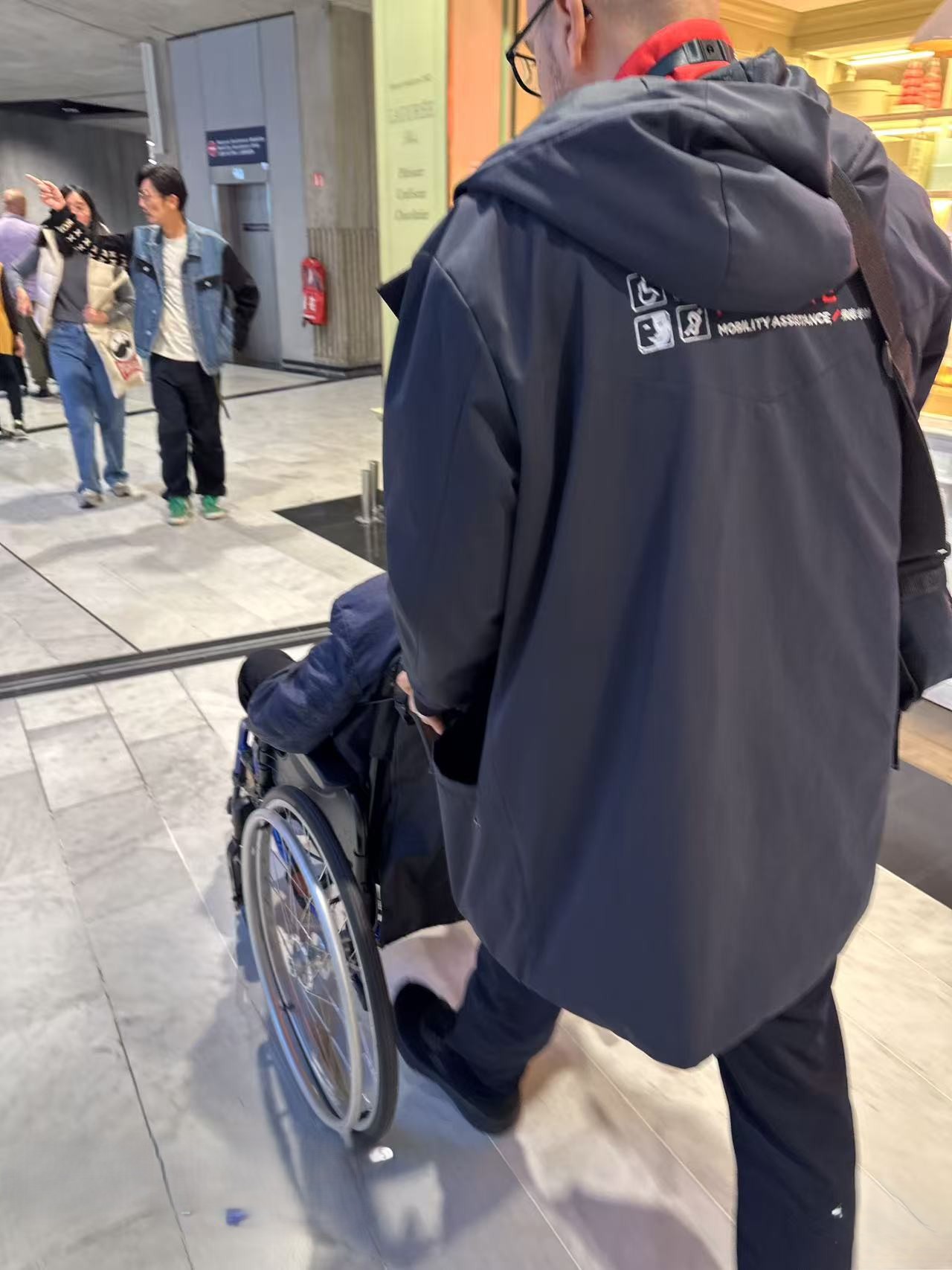 0929 抵达机场.jpg